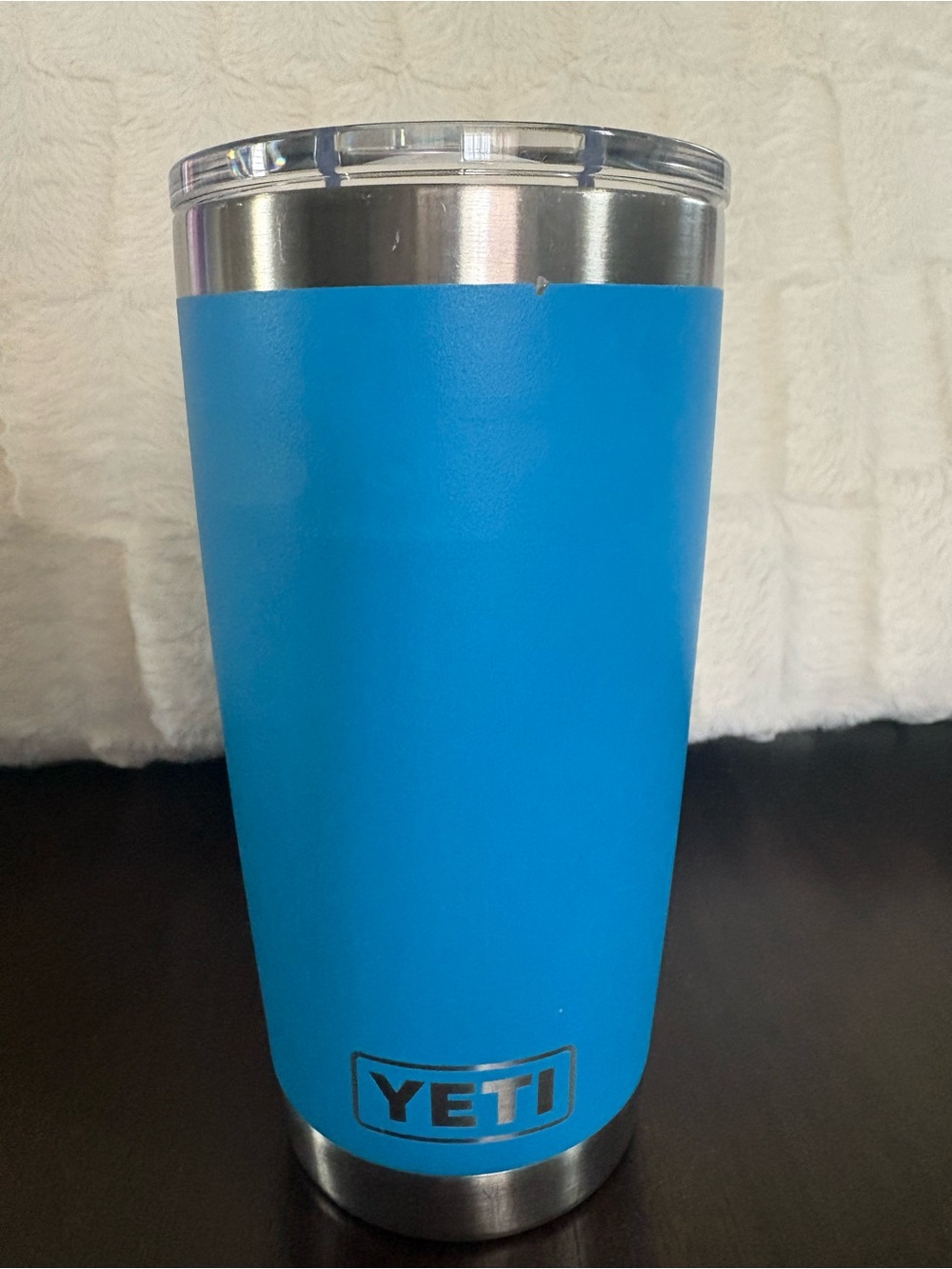 Yeti Steel Tumbler in Sky Blue with Clear Lid